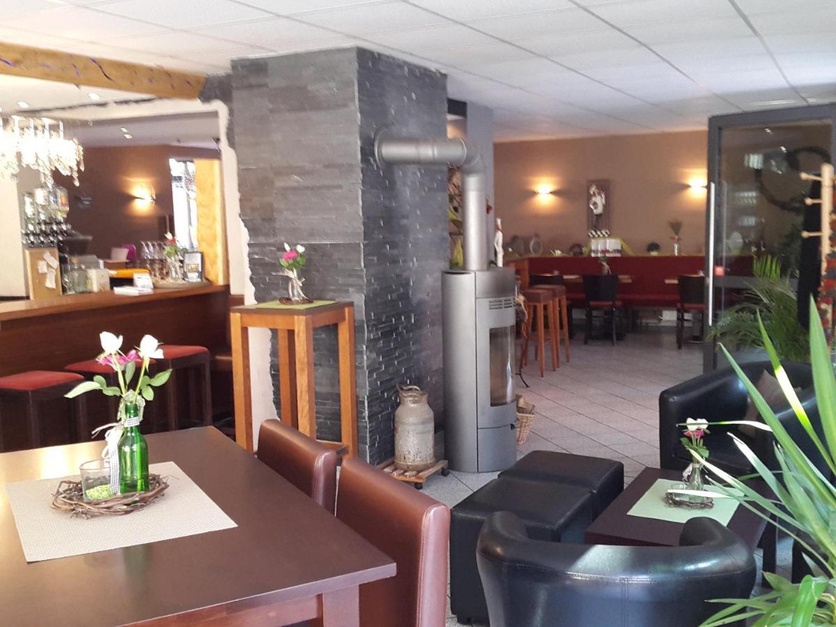 Weincafé Korkenzieher Briedel Extérieur photo